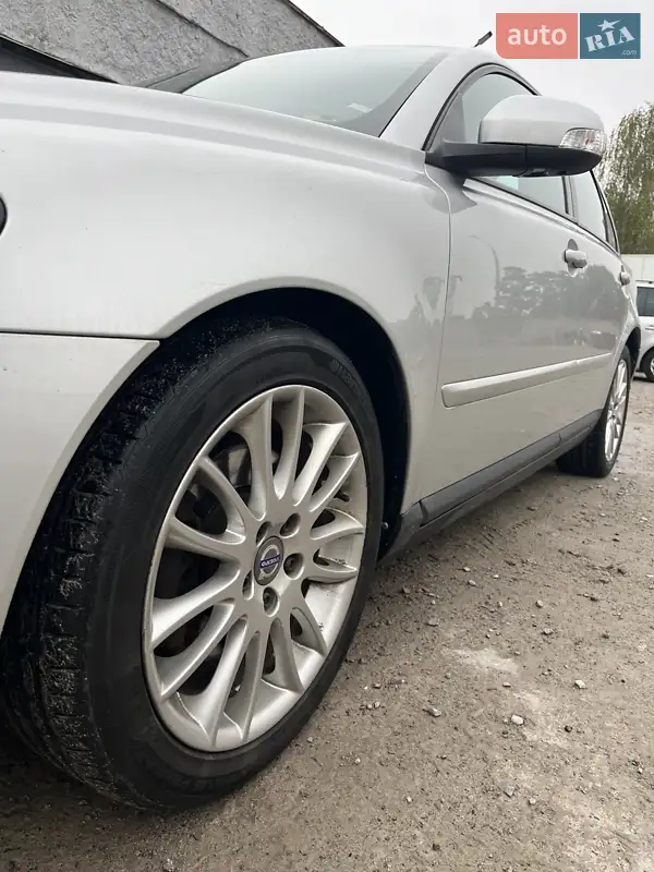 Volvo S40 2010