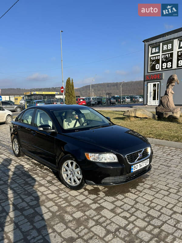 Volvo S40