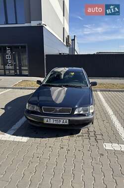 Volvo S40  2000