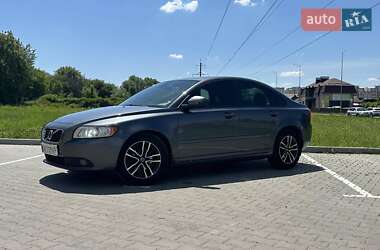 Volvo S40  2010
