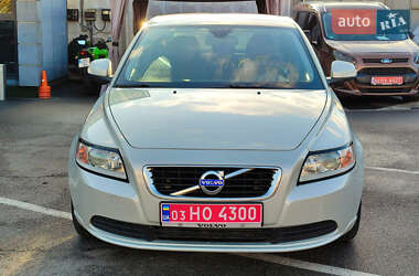 Volvo S40 2011