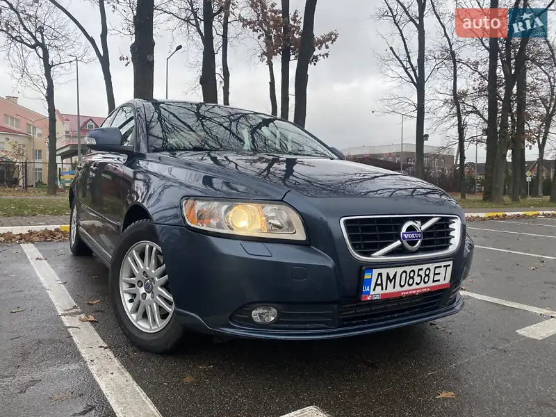 Volvo S40 2011
