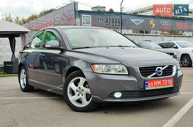 Volvo S40 2011