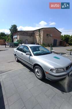 Volvo S40  2000