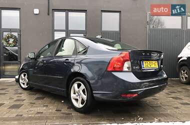 Volvo S40  2011