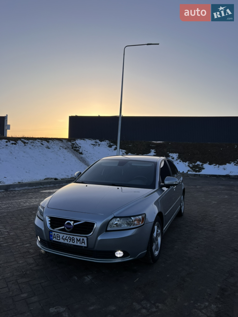 2011 Volvo S40 - фото 1