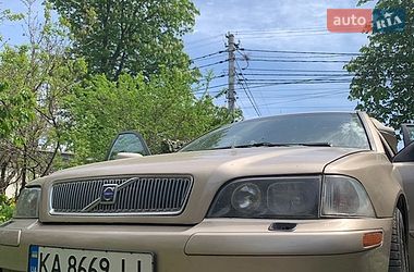 Volvo S40  2001