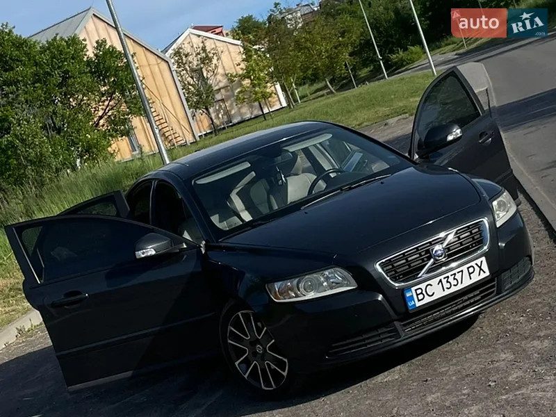 Volvo S40