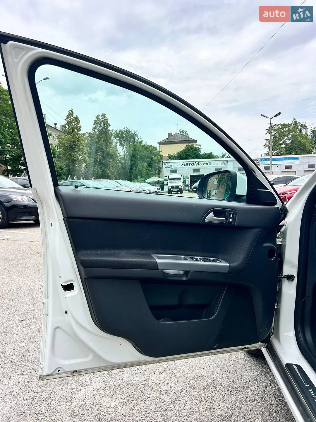 Volvo S40 2012 VIN YV1MS434BC2576645 фото оголошення 16 з 16