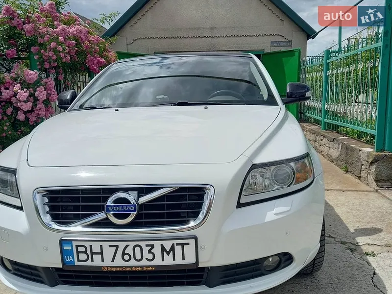Volvo S40 2011