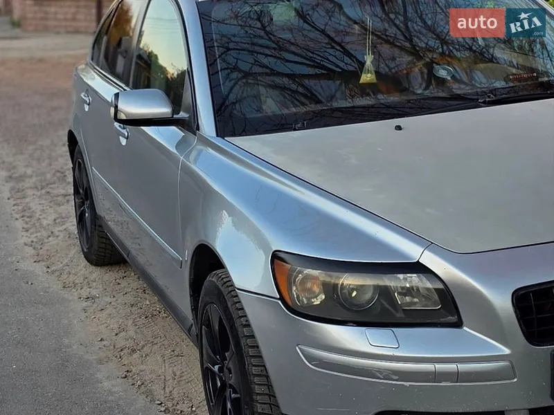 Volvo S40