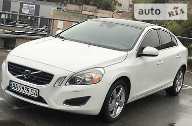 Volvo S60  2011