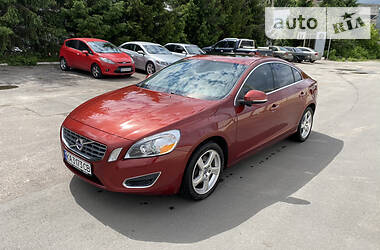 Volvo S60  2011