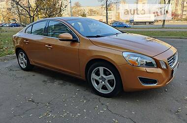 Volvo S60 T5 2011