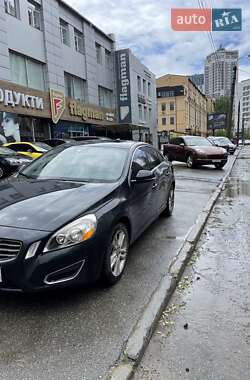 Volvo S60  2011