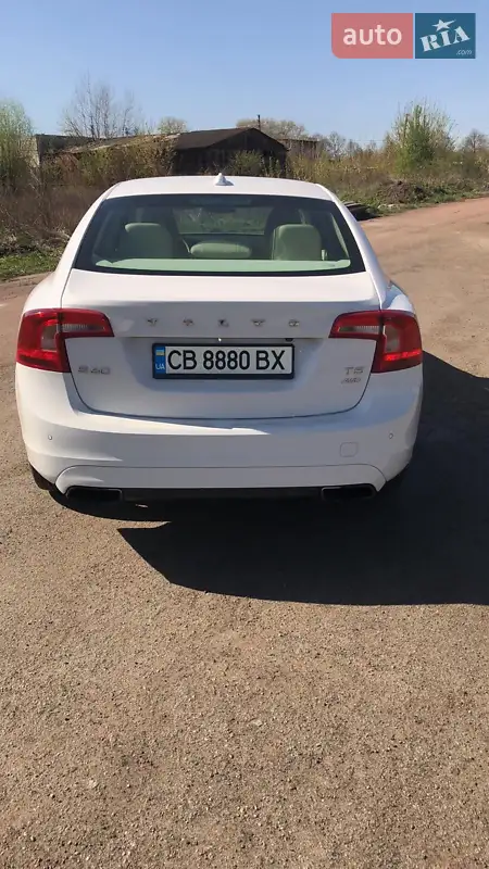Volvo S60 2015