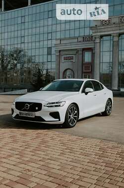 Volvo S60  2019