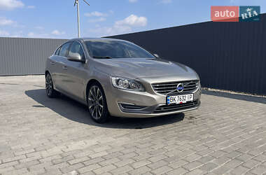Volvo S60 2014