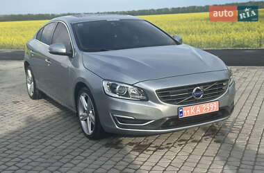 Volvo S60  2015