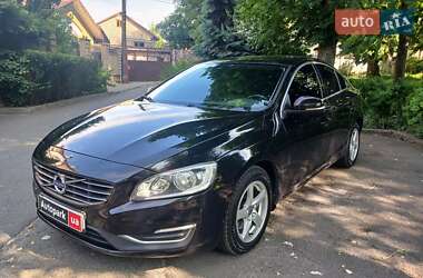 Volvo S60  2015