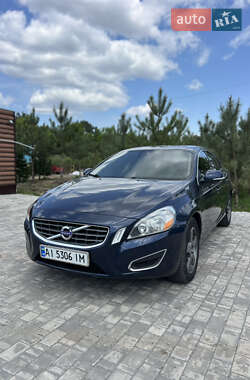 Volvo S60  2011