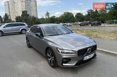 Volvo S60  2020
