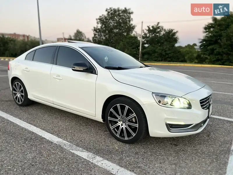 Volvo S60 2015