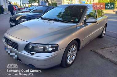 Volvo S60  2002