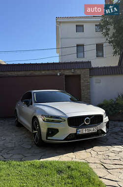Volvo S60  2023