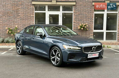 Volvo S60  2024