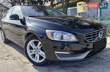 Volvo S60  2015