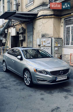 Volvo S60  2016