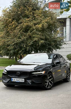 Volvo S60  2020