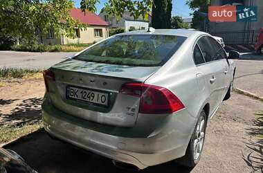 Volvo S60  2015