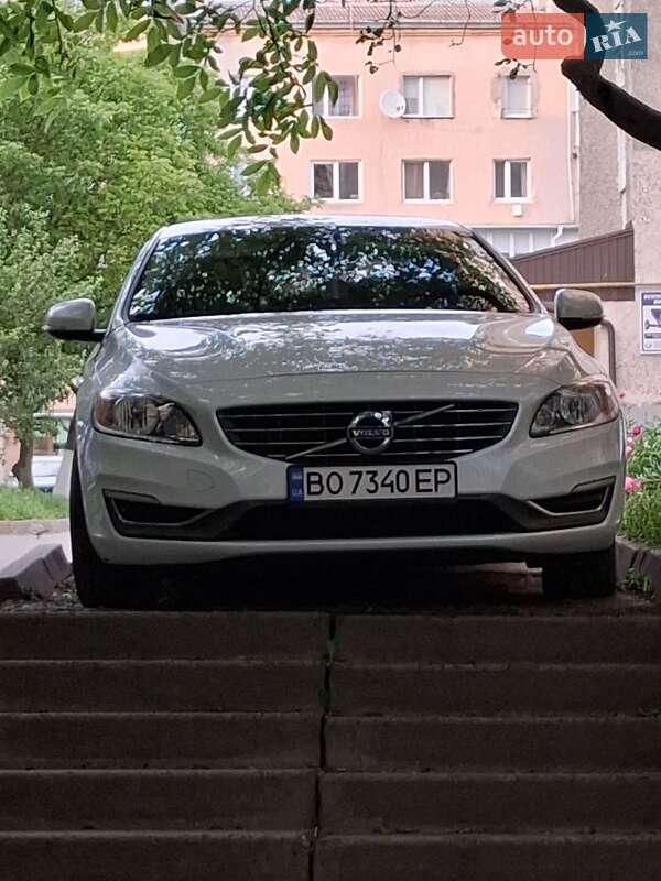 Volvo S60