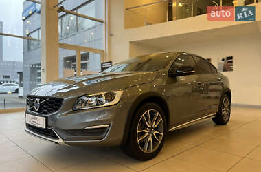Volvo S60  2015