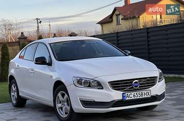 Volvo S60  2015