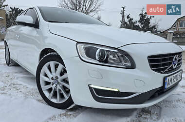 Volvo S60 2015
