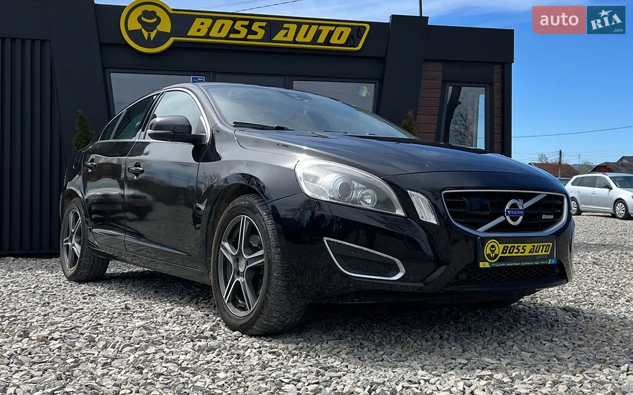 2010 Volvo S60 - фото 1