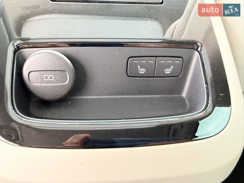 Седан Volvo S60 2023 в Луцьку фото 14 Седан Volvo S60 2023 в Луцьку