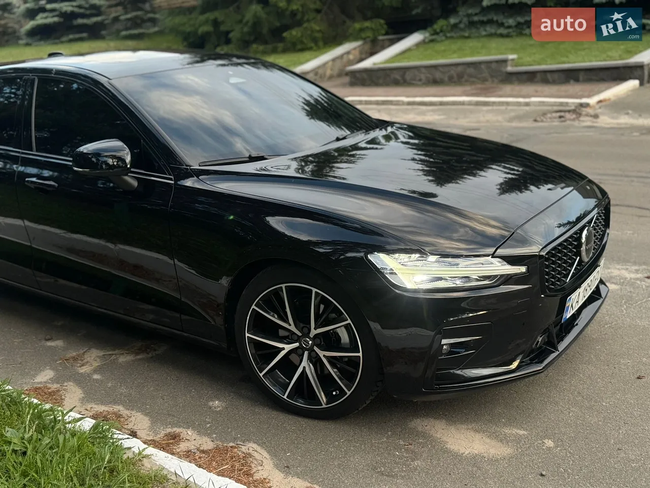2024 Volvo S60 - мініатюра 4
