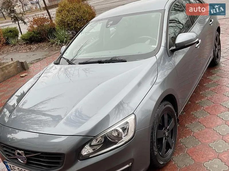 Volvo S60