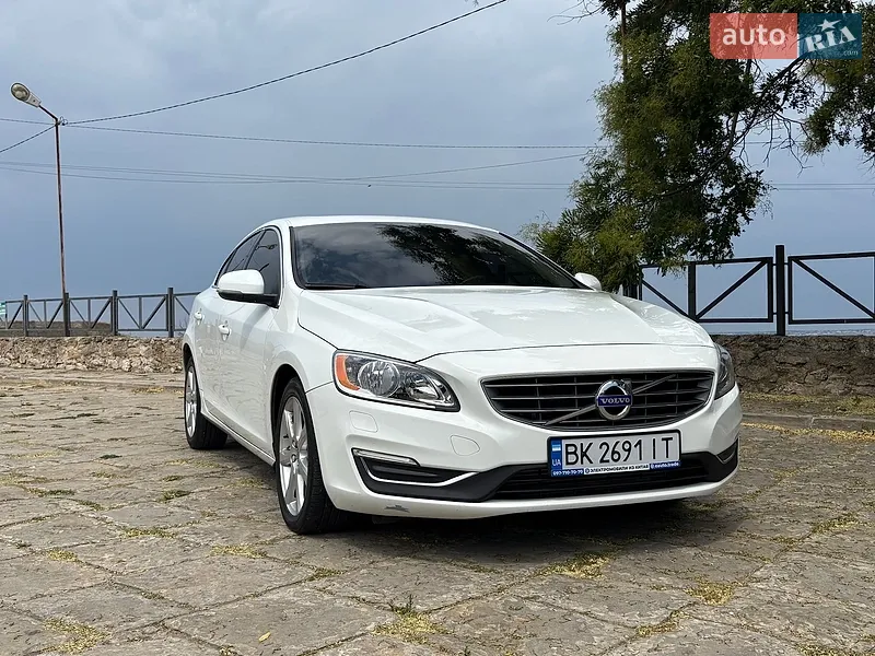Volvo S60 2015