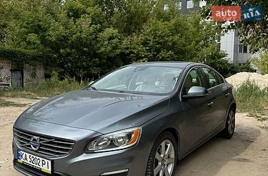 Volvo S60  2015