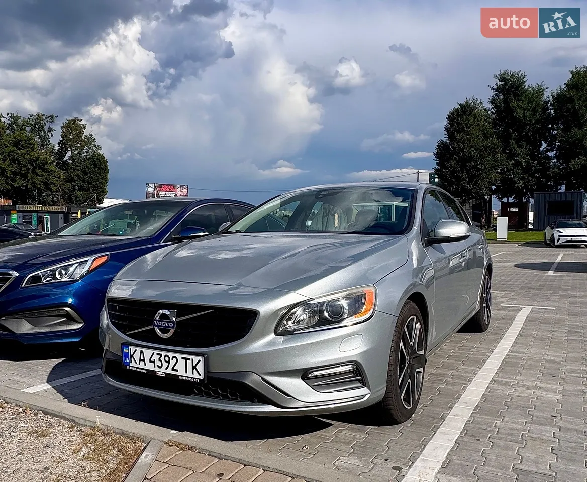2017 Volvo S60 - фото 1
