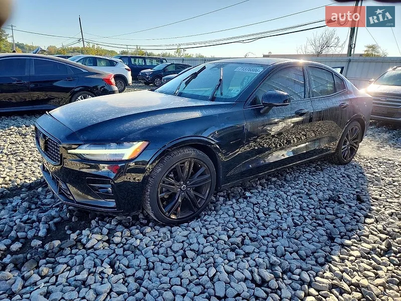 Volvo S60 2023