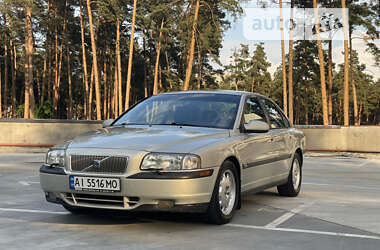 Volvo S80  2003