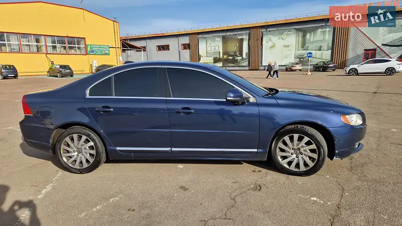 Volvo S80 2011