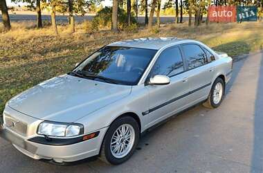 Volvo S80  2001
