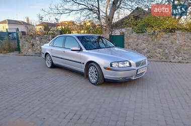 Volvo S80  2000